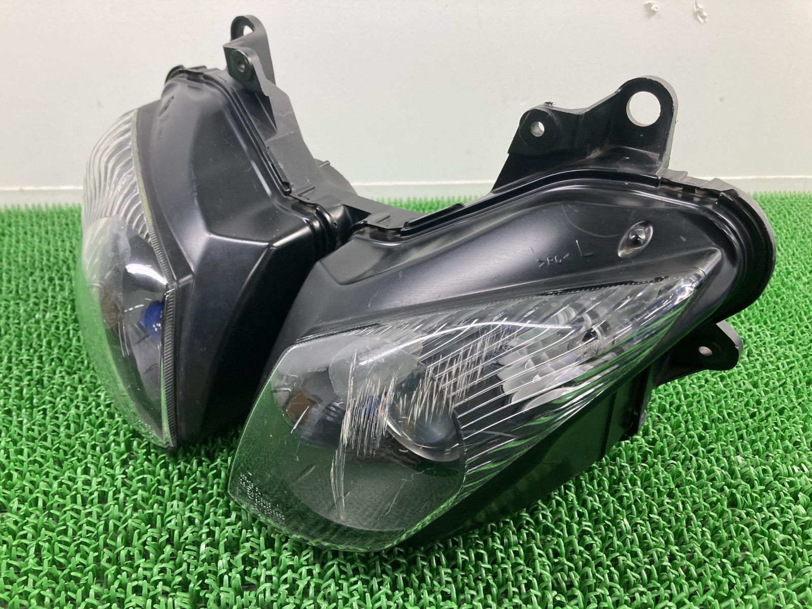 売れ筋 ZX-10R ヘッドライト P7554 カワサキ 純正 バイク 部品 ZXT00E