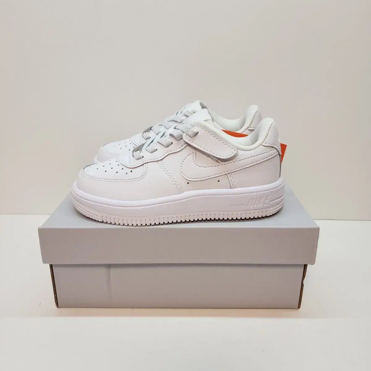  韓国 店舗 NIKE ナイキ キッズ フォース 1 ロー エジオン キッズスニーカー その他 キッズシューズ