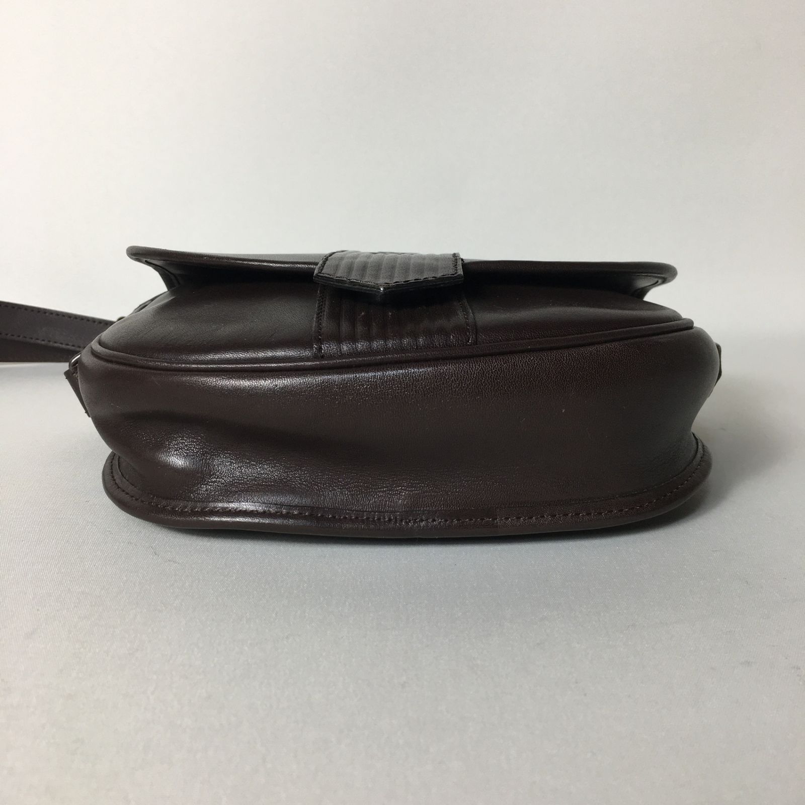 2505-103｜美品｜イヴサンローラン ショルダーバッグ YSLロゴ