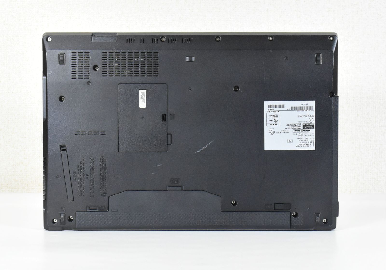 FUJITSU MA574 / Celeron 2950M /RAM 8G/SSD 128G/15.6インチ/Windows