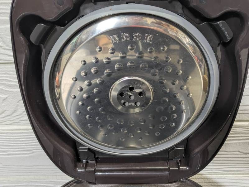 TIGER IH炊飯器 5合炊き 2023年製 JPW-D100 遠赤黒厚釜 TIGER タイガー IH炊飯器 5合炊き 2023年製 JPW-D100 遠赤黒厚