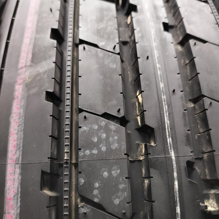 全商品大幅割引！ ◆配送先指定アリ◆ トラック用タイヤ 2本 245 80R17.5 133 131J ブリヂストン R173 2019年製 ～本州 四国は ～ 送料無料!