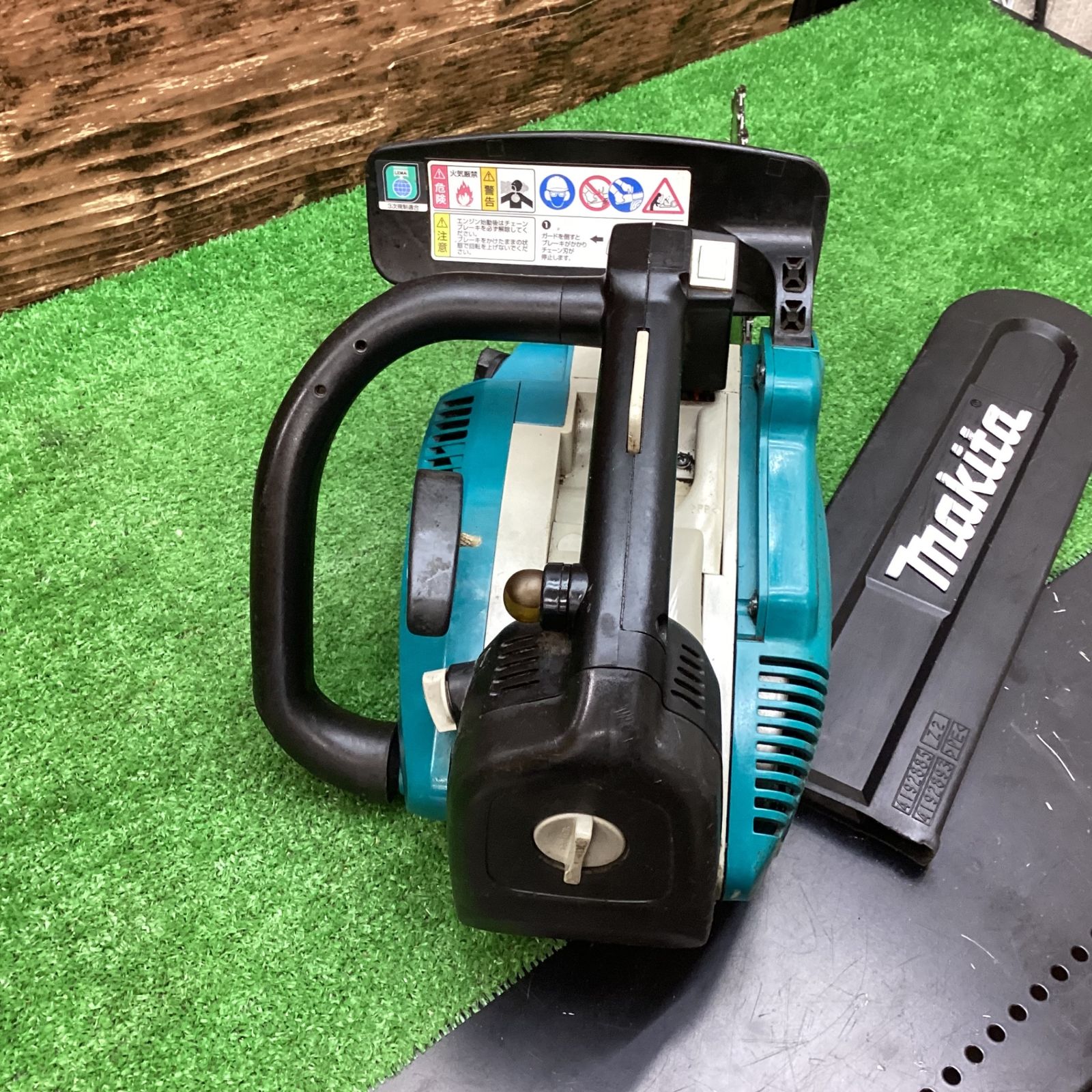 〇マキタ(makita) 250mmエンジンチェーンソー ME230T【川越店】 - メルカリ