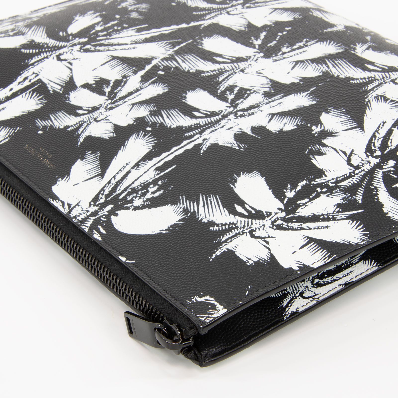 本物 送料無料 サンローラン クラッチバッグ セカンドバッグ 新品同様