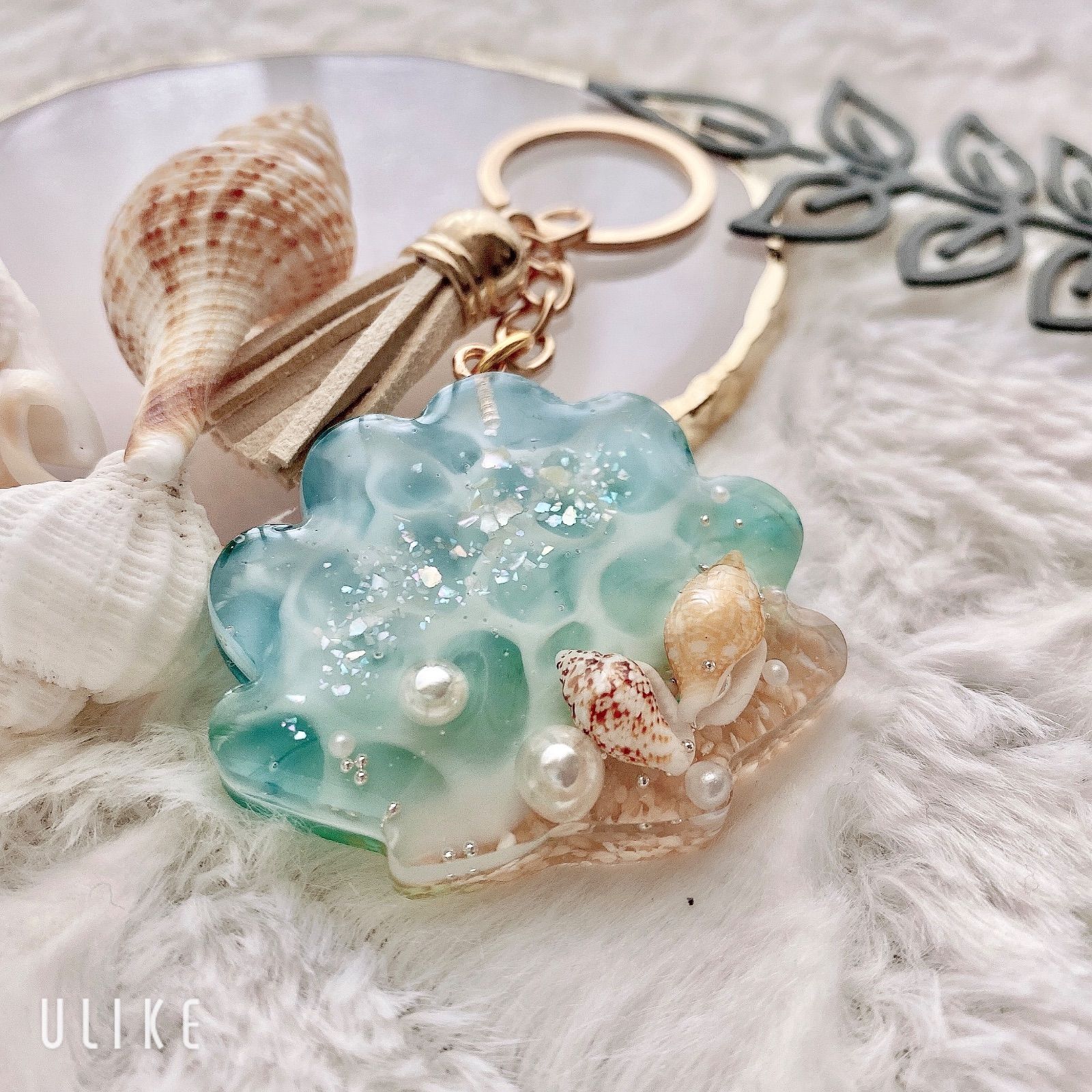 レジン 海塗りキーホルダー アルファベット - メルカリ