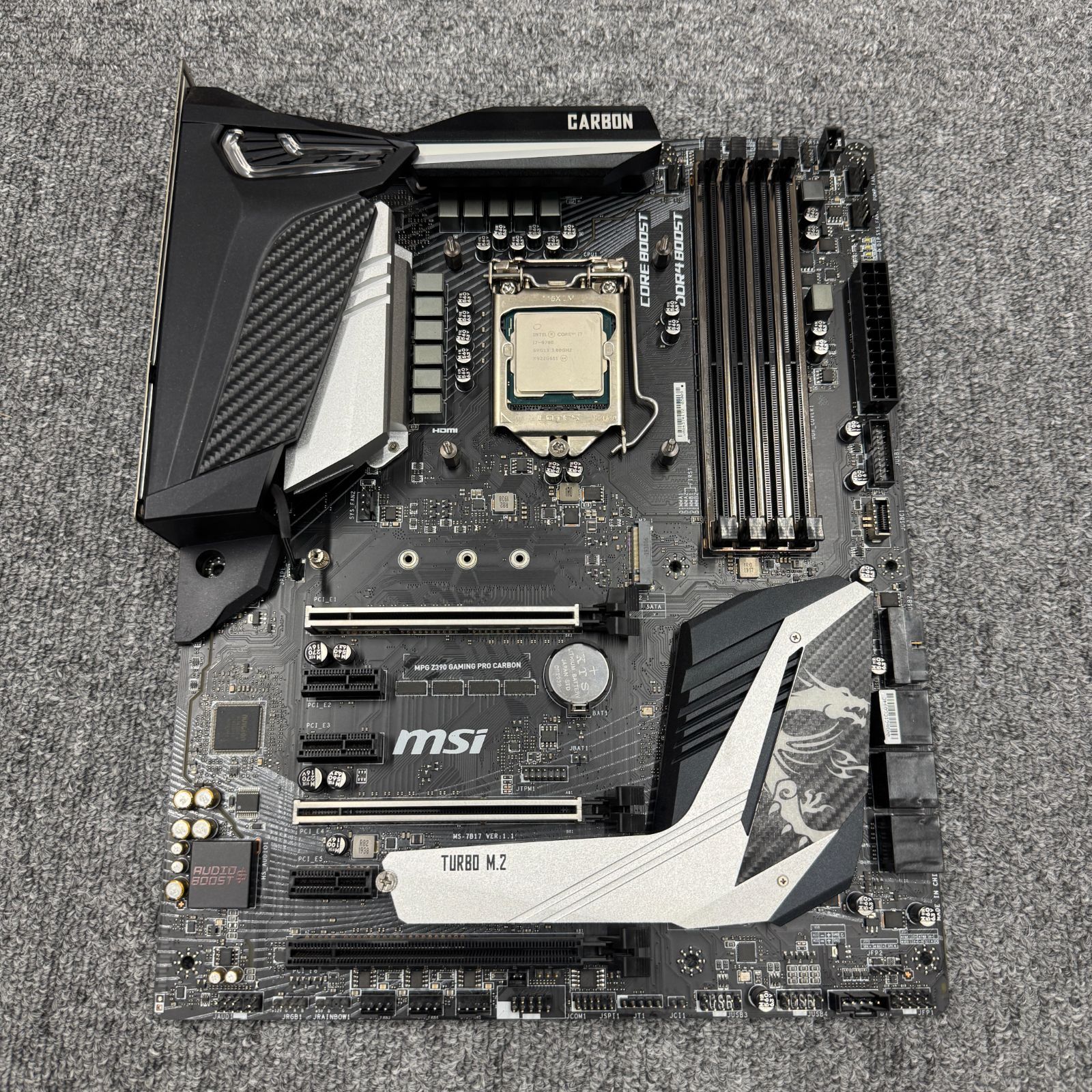 MSI MPG Z390 GAMING PRO CARBON Core i7 9700