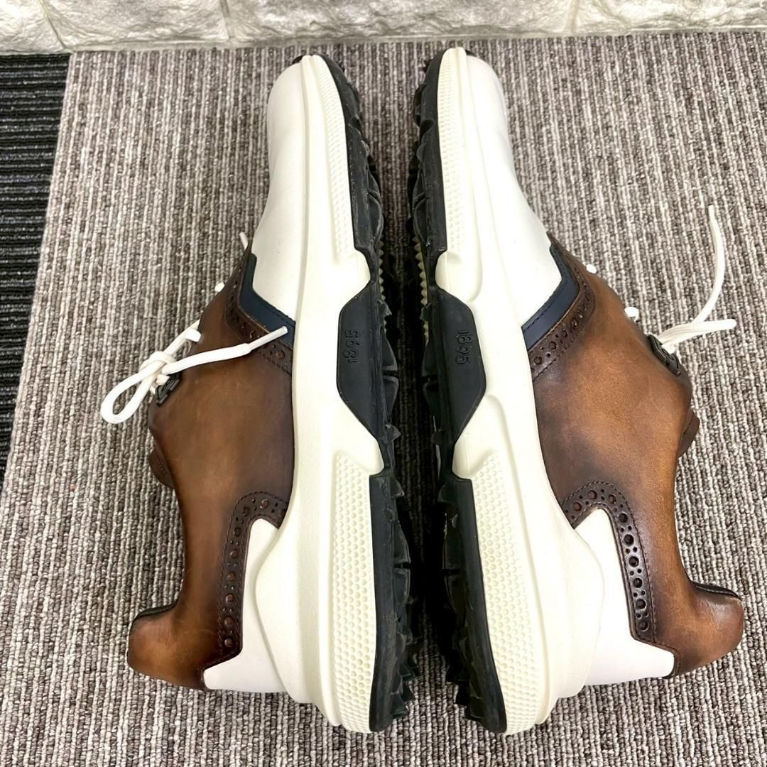 ゴルフシューズ