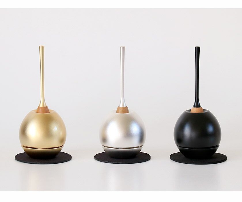 チェリン(Cherin) 金色 銀色 黒色 ゴールド シルバー ブラック 日本製のお洒落なおりん 国産製 高岡製りん 手元供養 デザイン 仏壇 仏具 ちぇりん お鈴 ペット おりん かわいい チェリン(Cherin) 金色 銀色 黒色 ゴールド シルバー ブラック 日本製のお洒落なおりん 国産製 高岡製りん 手元供養 デザイン 仏壇 仏具 ちぇりん お鈴 ペット おりん かわいい
