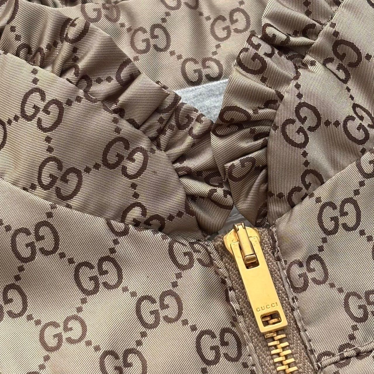 GUCCI グッチ ジャンバー 茶系 ブラウン系 GGキャンバス 上着 フリル 