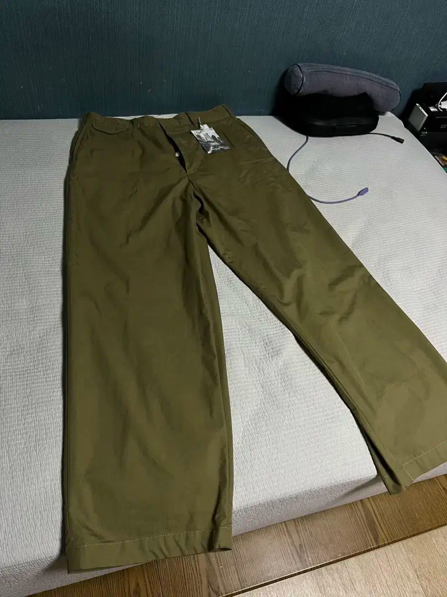 ENGINEERED GARMENTS オリーブパンツ36インチほぼ未使用 ENGINEERED GARMENTS オリーブパンツ36インチほぼ未使用 パンツ