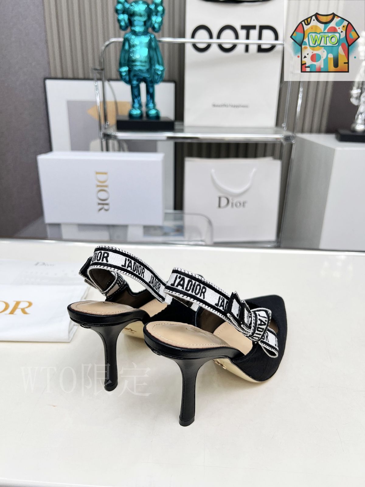 Dior 刺繍ハイヒール アルファベットロゴリボンサンダル04-1