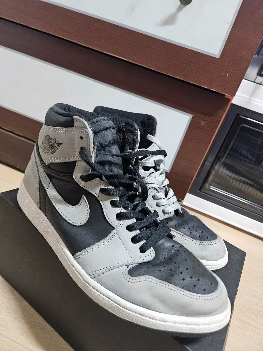 NIKE ナイキ エア ジョーダン 1 ハイ シャドウ 2 0