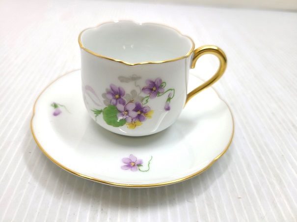 未使用展示品】 大倉陶園 デミタスカップ&ソーサー 近寄り 未使用展示品】 大倉陶園 デミタスカップ&ソーサー 近寄り