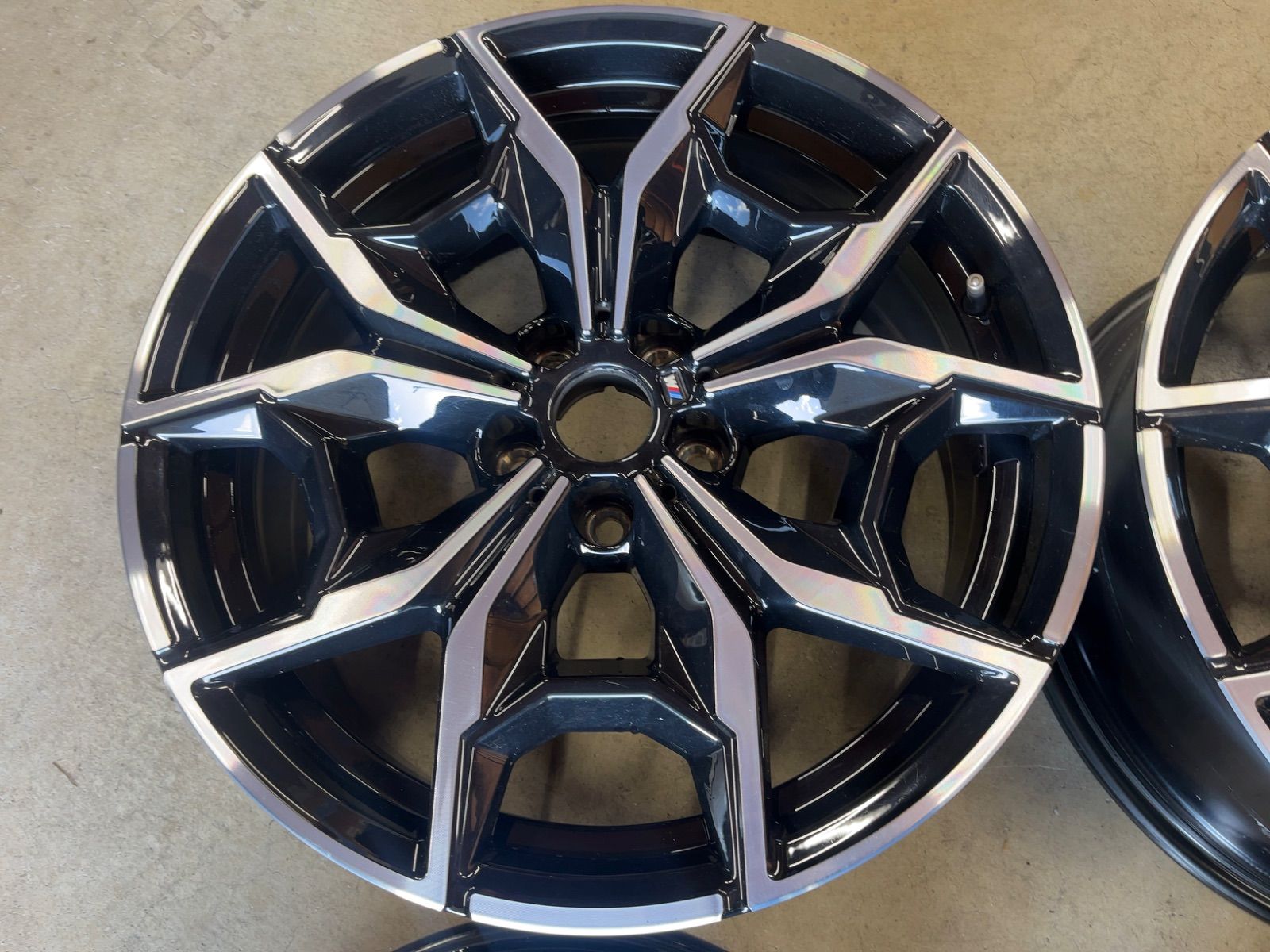 BMW G01 X3 G02 X4 純正品 後期型 19インチ 4本