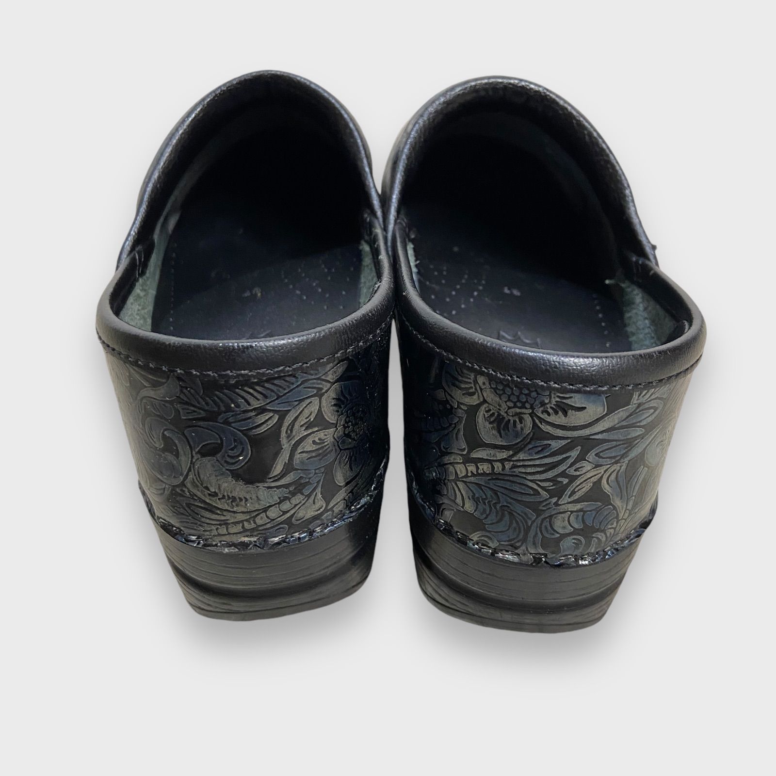 dansko レザーシューズ 37 花柄 ブラック 23.5~24cm dansko レザーシューズ 37 花柄 ブラック 23.5~24cm
