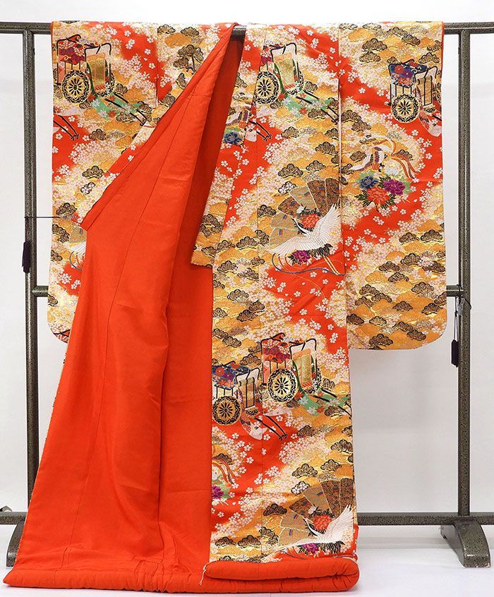 色打掛 正絹 四季花御所車模様 打掛 花嫁衣裳 婚礼 リサイクル
