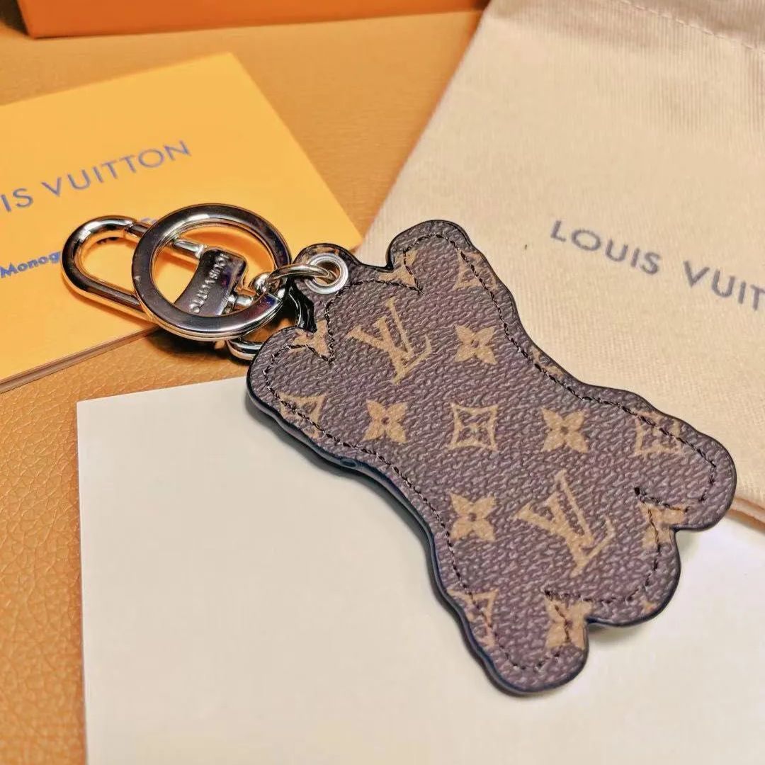 LOUIS VUITTON ポルト クレ・LV MADE タイガー - メルカリ