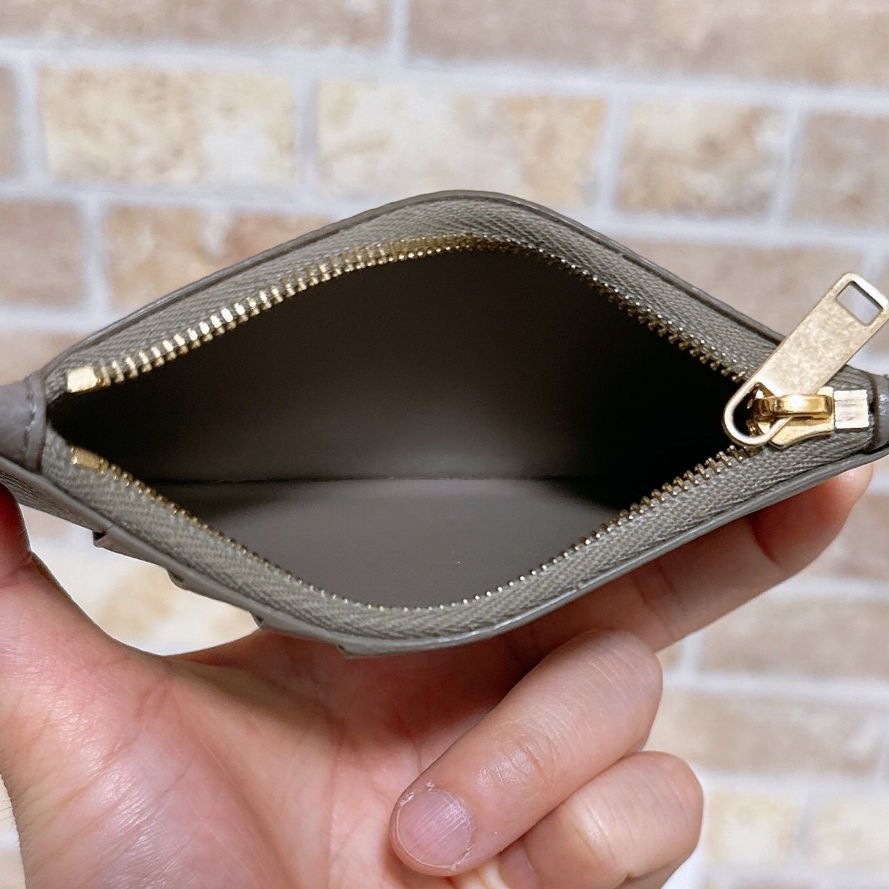 CELINE グレー レザー フラグメントケース 未使用級・現行モデル