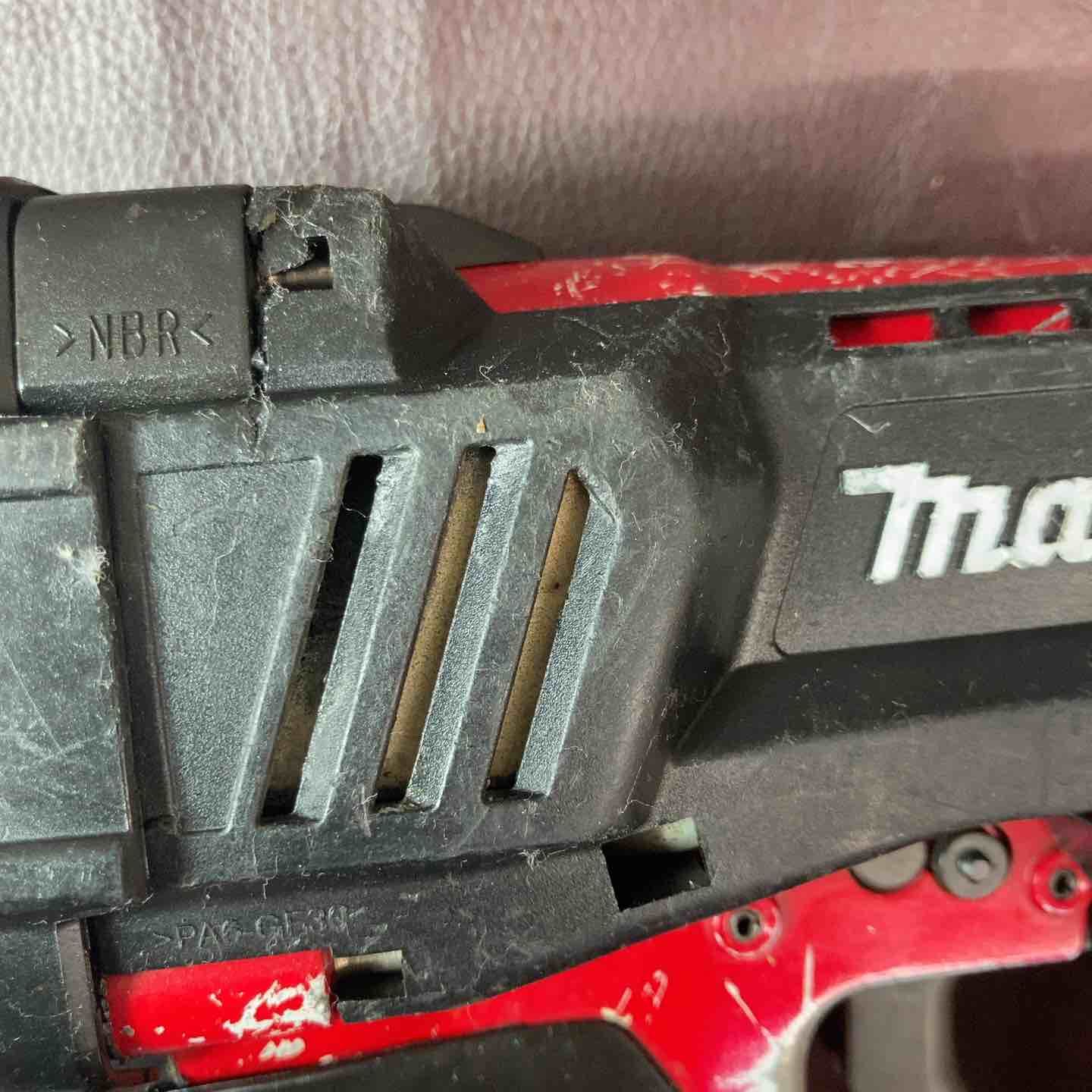 高圧エア釘打ち機 AN636H