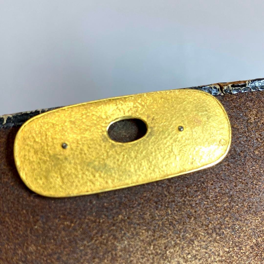 加納銕哉　彫刻　金唐革　純金金具、キセル　木箱付　162g 加納銕哉 彫刻 金唐革 純金金具、キセル 木箱付 162g - メルカリ