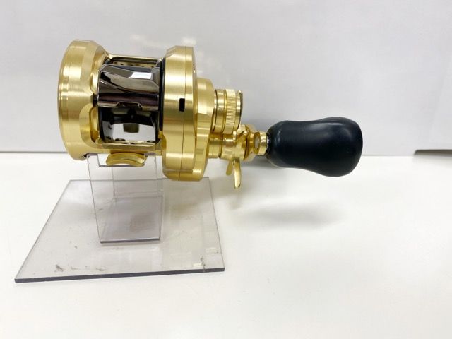 SHIMANO / シマノ 21 カルカッタコンクエスト 200 右【83572-007