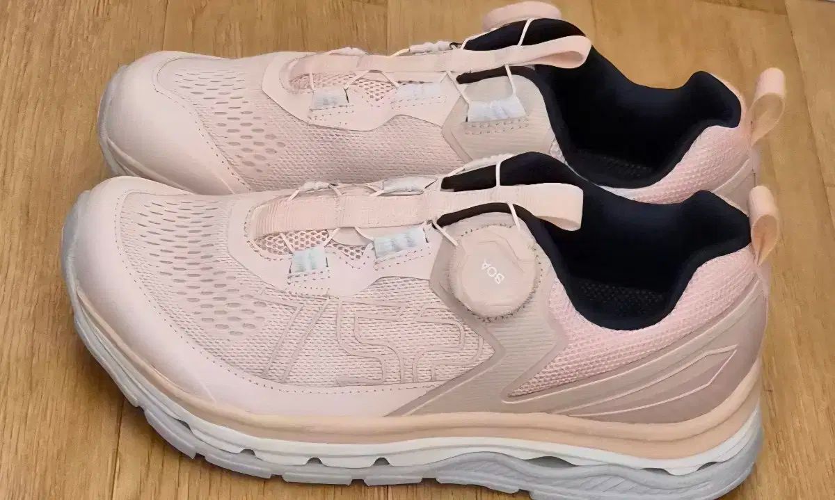 Treksta トレクスタ フリーウェーブランニングシューズ