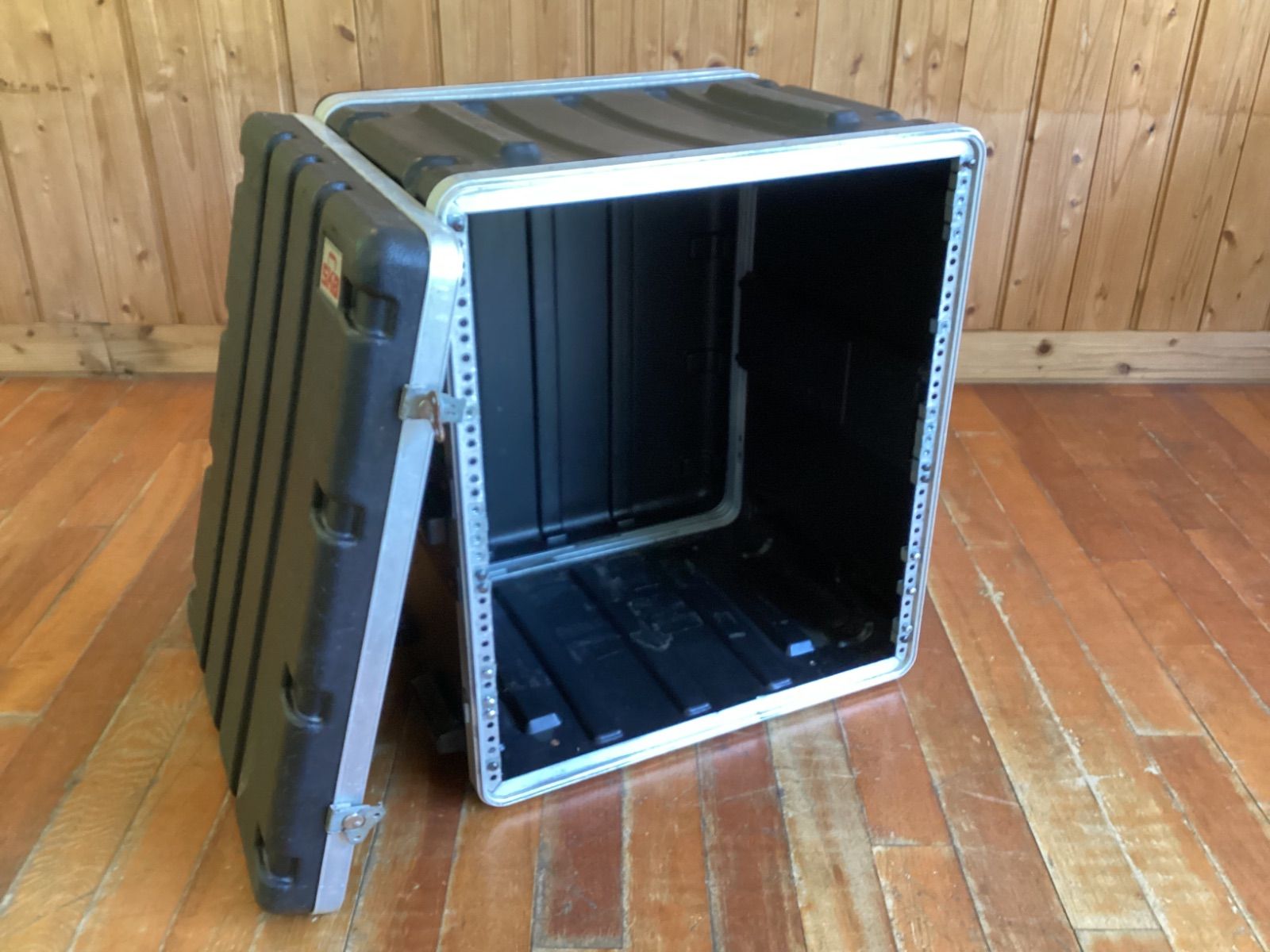 樹脂製ラック|ラックケース|PA機材|機材ハードケース|音響機材