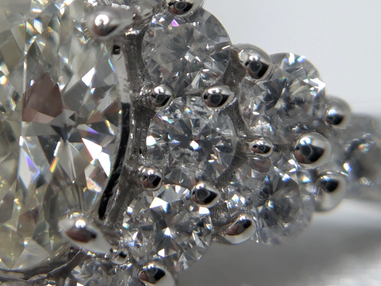 天然ダイヤモンドのリング【0.92ct】【0.646ct】【Pt900】 - メルカリ