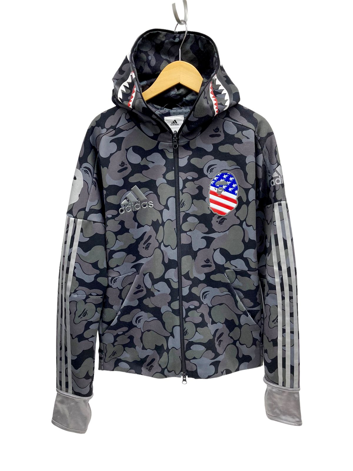 A BATHING APE (アベイシングエイプ)×adidas Originals(アディダス