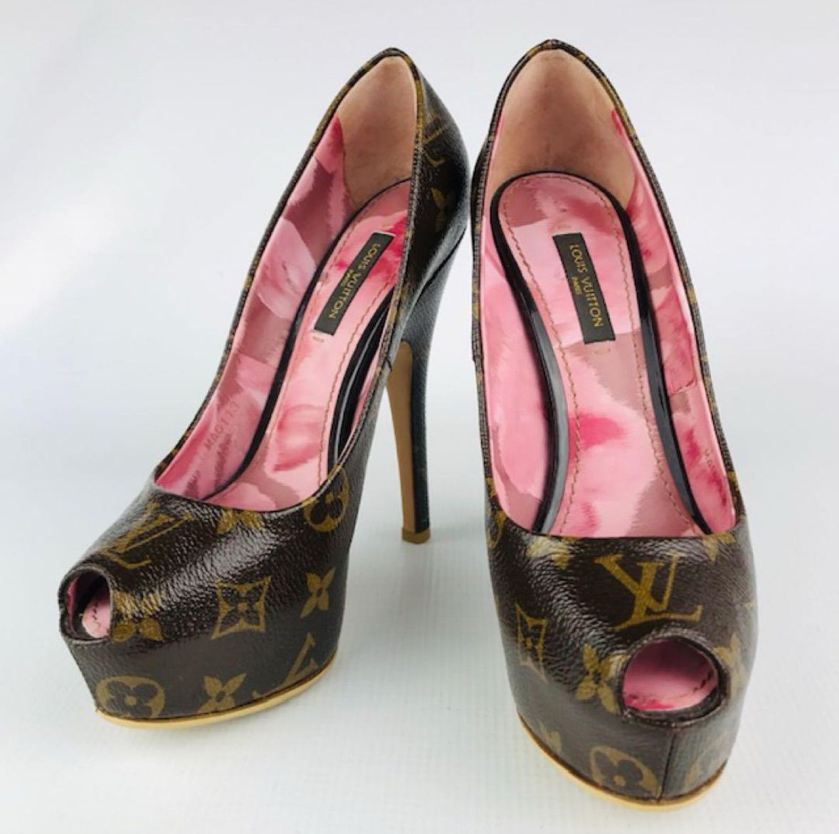 美品☆LOUIS VUITTON・ルイヴィトン レディース レザー モノグラム総柄