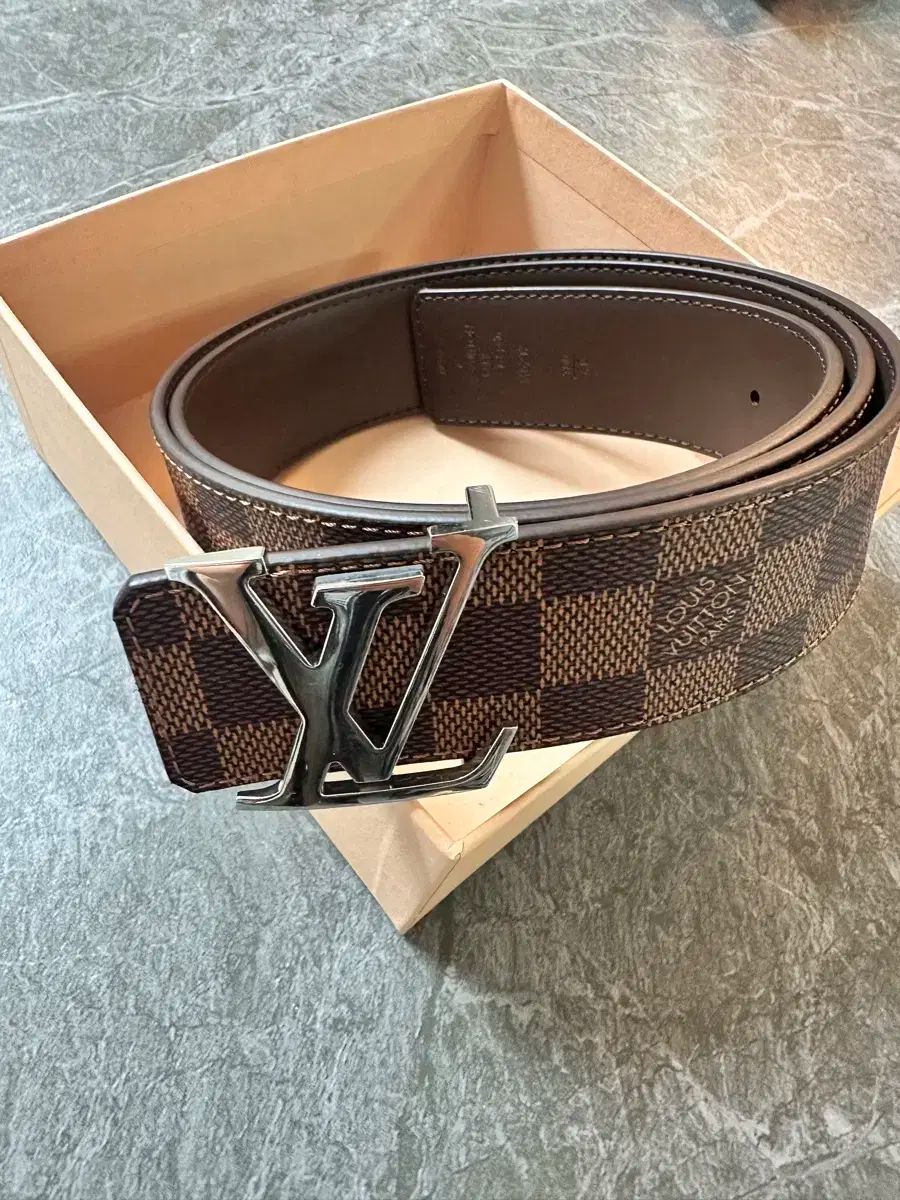 Louis Vuitton ルイヴィトン ベルト 100 %本物 利用します x