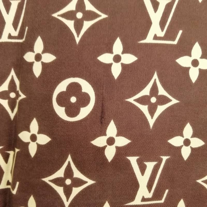 LOUIS VUITTON ルイヴィトン モノグラム ハンカチーフ シルク LOUIS VUITTON ルイヴィトン モノグラム シルク100％ スカーフ