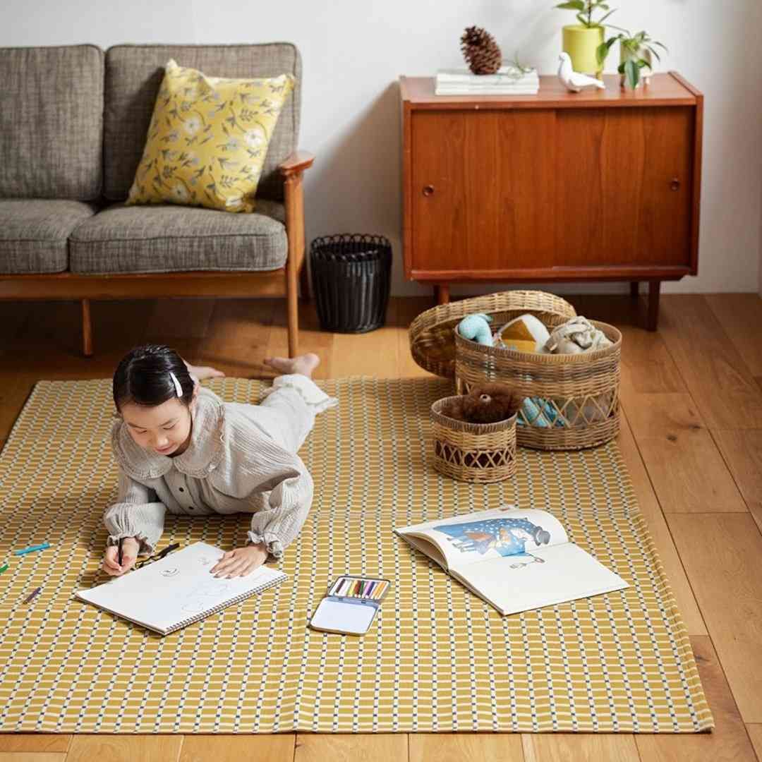 シセイ shesay 洗えるポリプロピレン素材のラグマット L 250010GY ラグ マット 洗える 耐久性 日本製 折りたたみ 室内 屋外 汚れにくい 持ち運び おしゃれ