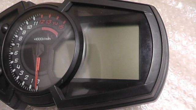 ヴェルシスX250 LE250D-A03xxx の スピードメーター 1761099251