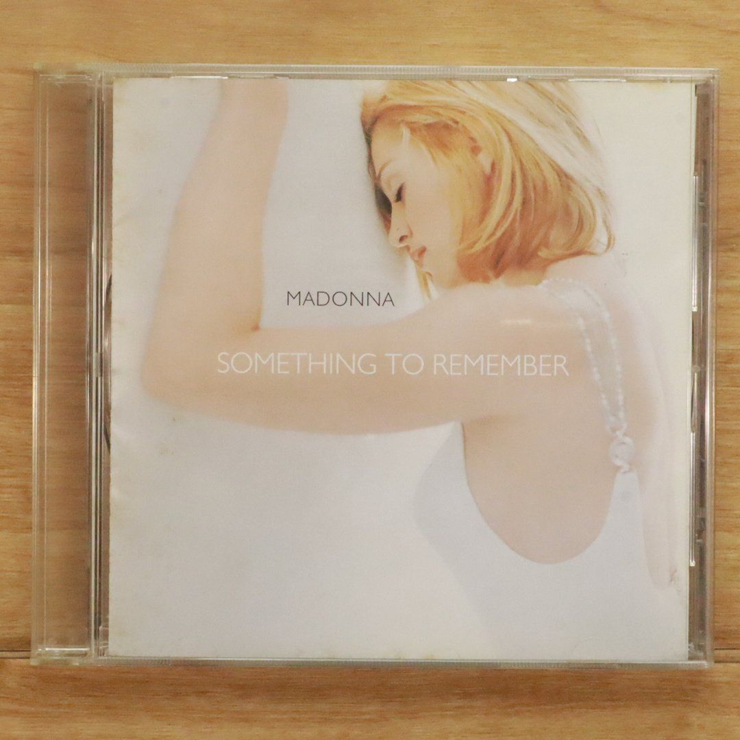 国内盤マドンナ 「SOMETHING TO REMEMBER」 1995年未開封 国内盤マドンナ 「SOMETHING TO REMEMBER」 1995年未開封