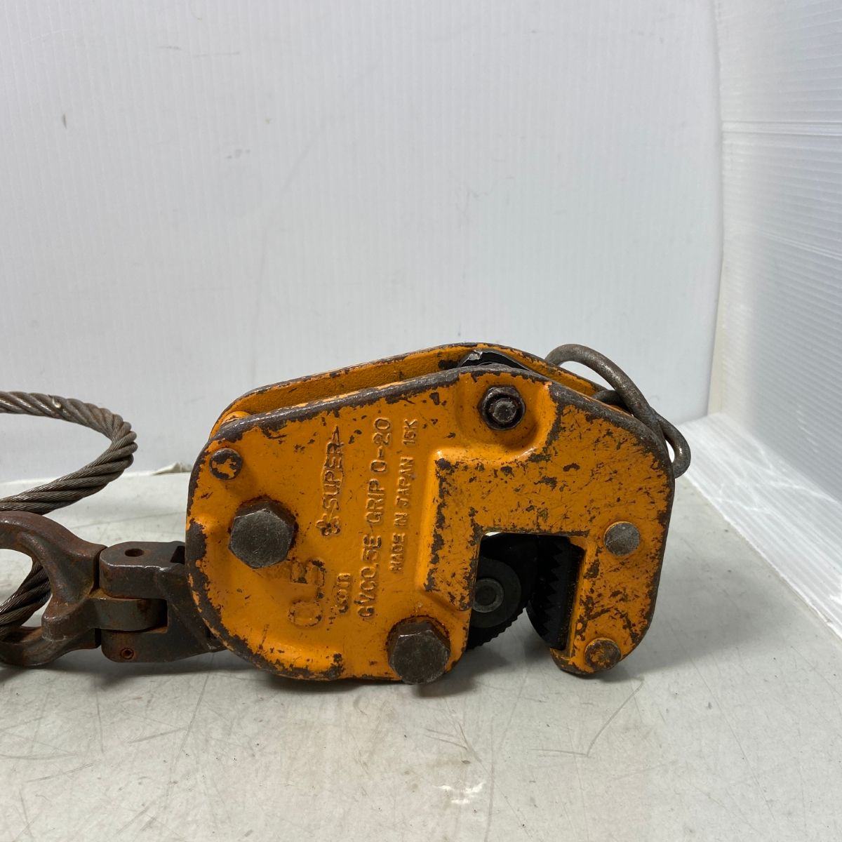 吊りクランプ GVC0.5E