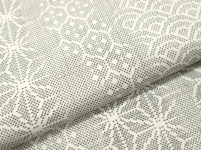 平和屋着物○本場大島紬 白大島 9マルキ 吉祥文様 正絹 逸品