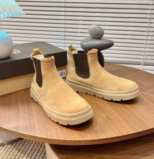UGG メンズ ショートブーツ ショート丈 ふわふわ 厚底 軽量 秋冬 おしゃれ カジュアル 履きやすい 歩きやすい 防寒 冬用 プレゼント