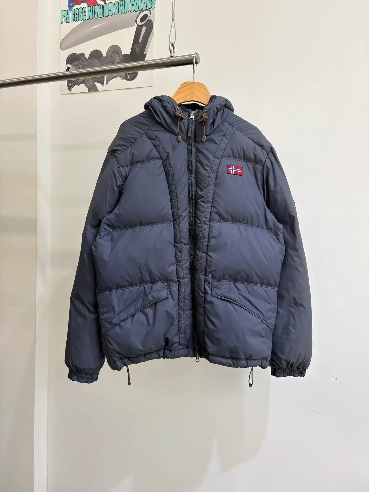 NAPAPIJRI ネイビー ダウンジャケット NAPAPIJRI(ナパピリ) ダウンジャケット(メンズ) - 海外通販のBUYMA