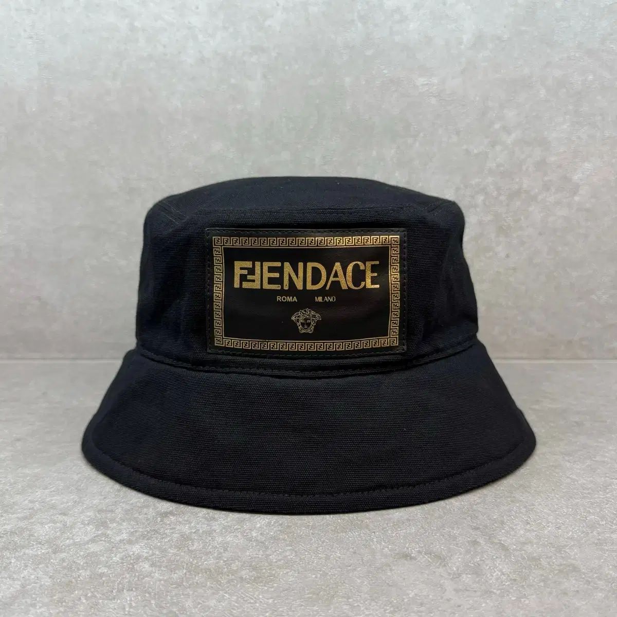 L サイズ FENDI（フェンディ) Versace(ヴェルサーチェ) バケットハット