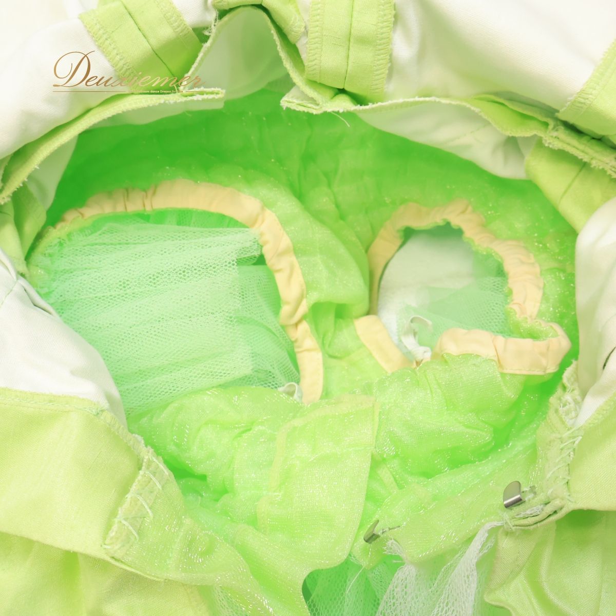 黄緑