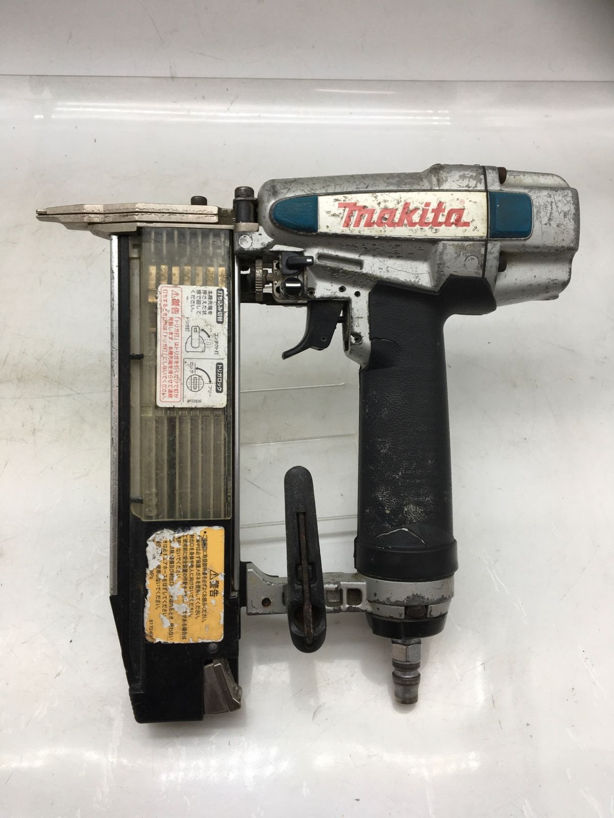 中古】マキタ 常圧仕上釘打機 AF502N【ハンズクラフト熊本けやき通り店