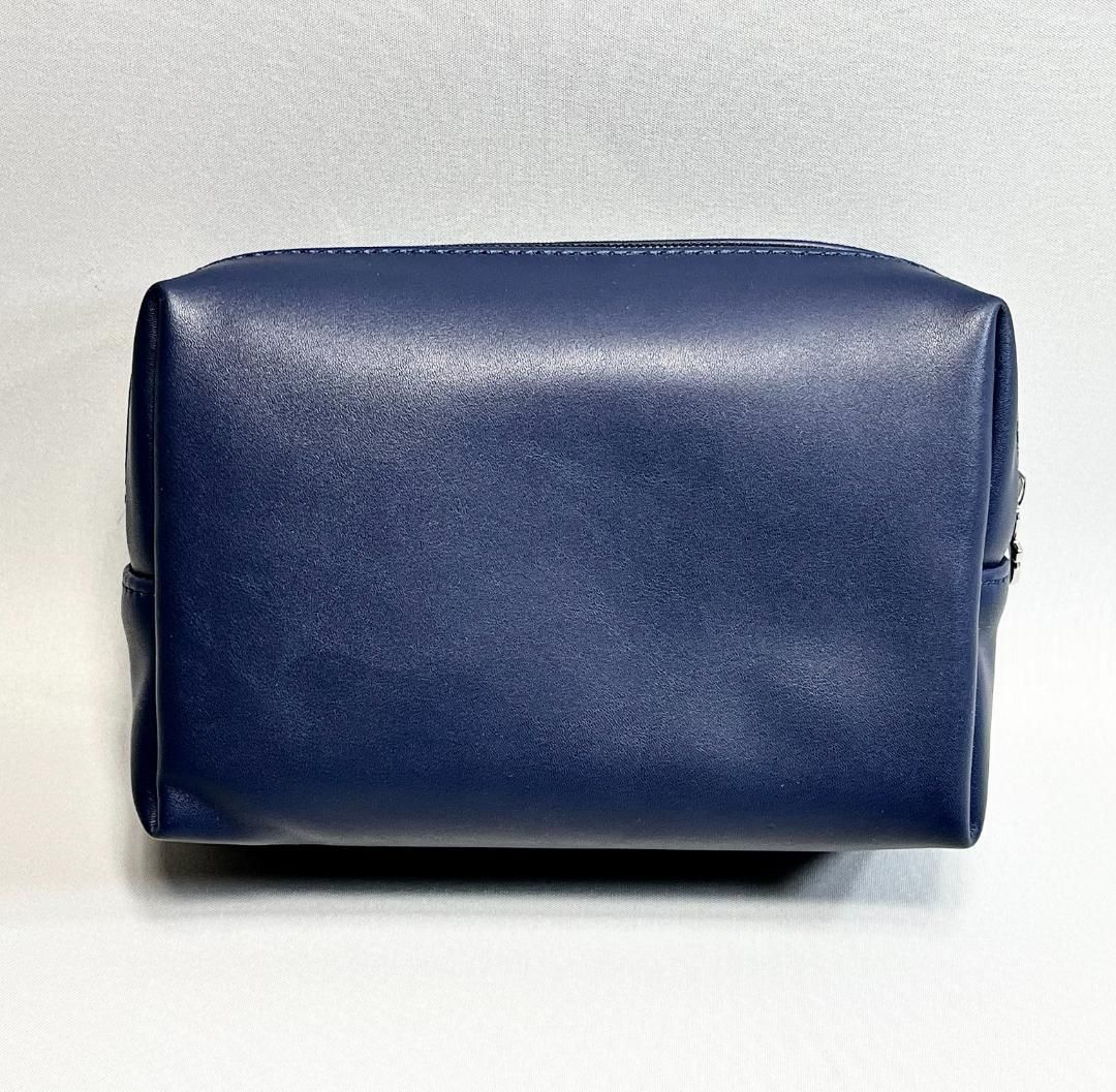 fgb4 新品未使用本物 Ferragamo フェラガモ ノベルティポーチ - メルカリ