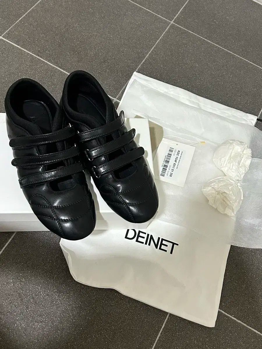 ディニット モチシューズ 黒 250 DINET MOZZI SHOES