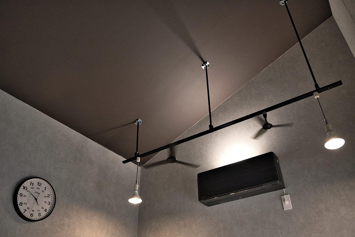 003329 DUCT