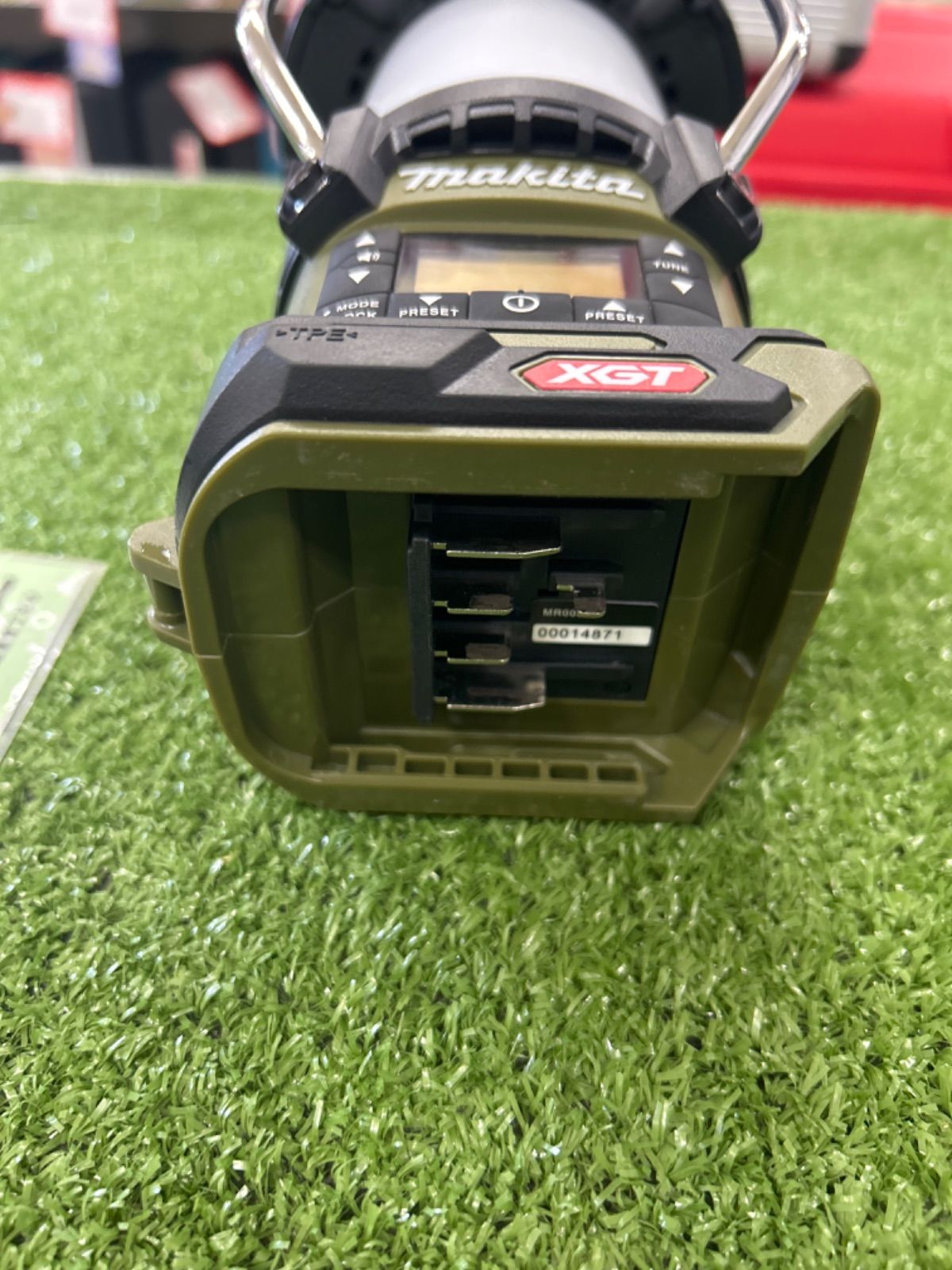 A】 makita(マキタ) 販売 40Vmax対応充電式ランタン付ラジオ オリーブ