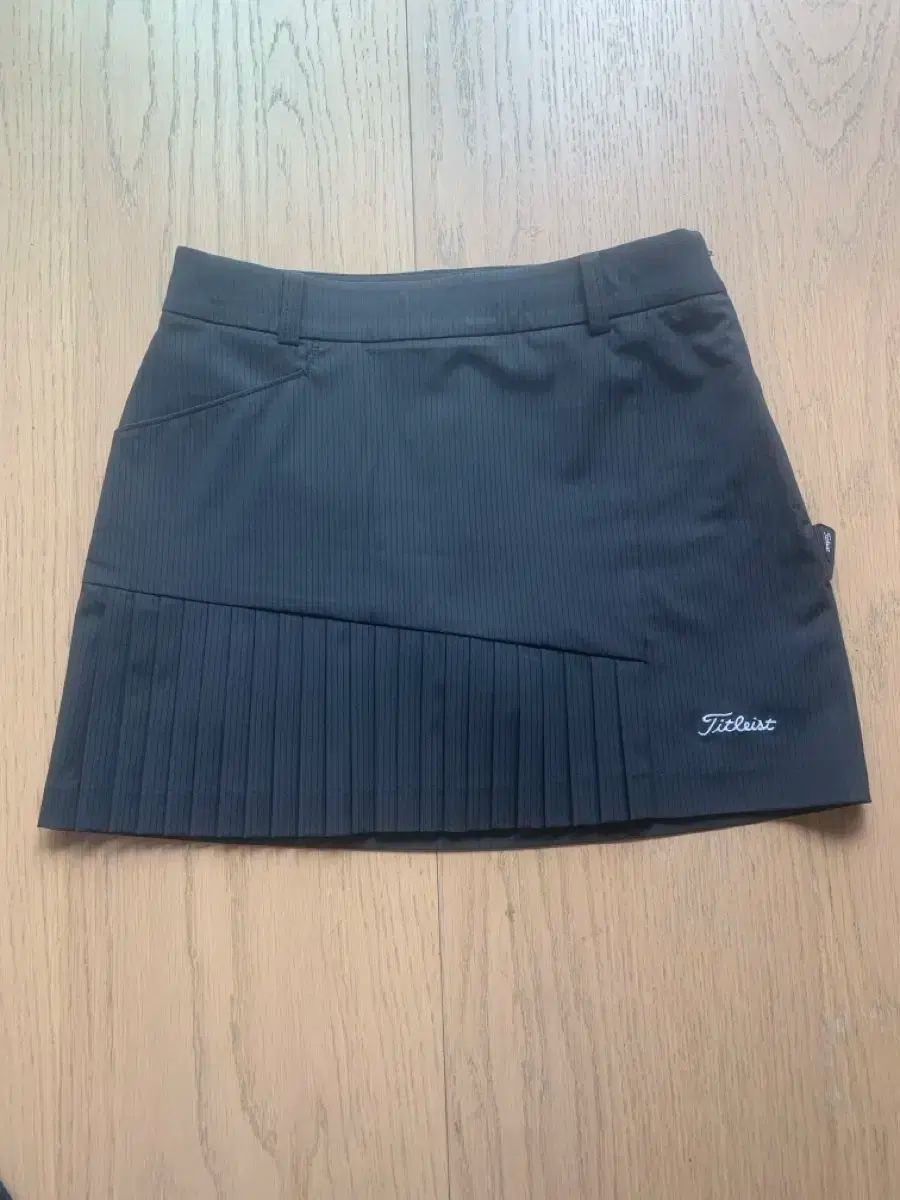 Titleist タイトリスト ツアーフィット スカート 64