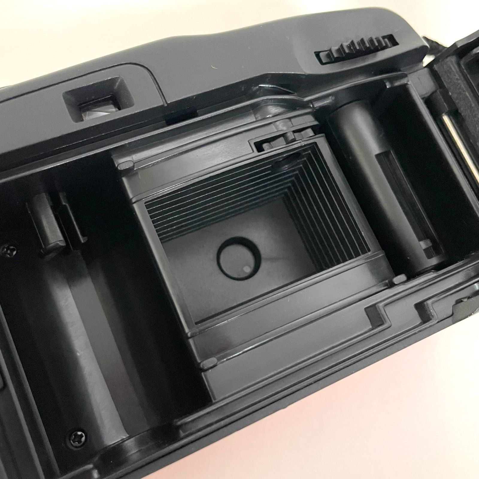 M1024D 当時物 ハローキティ カメラ フィルム式手巻きカメラ 1994年製