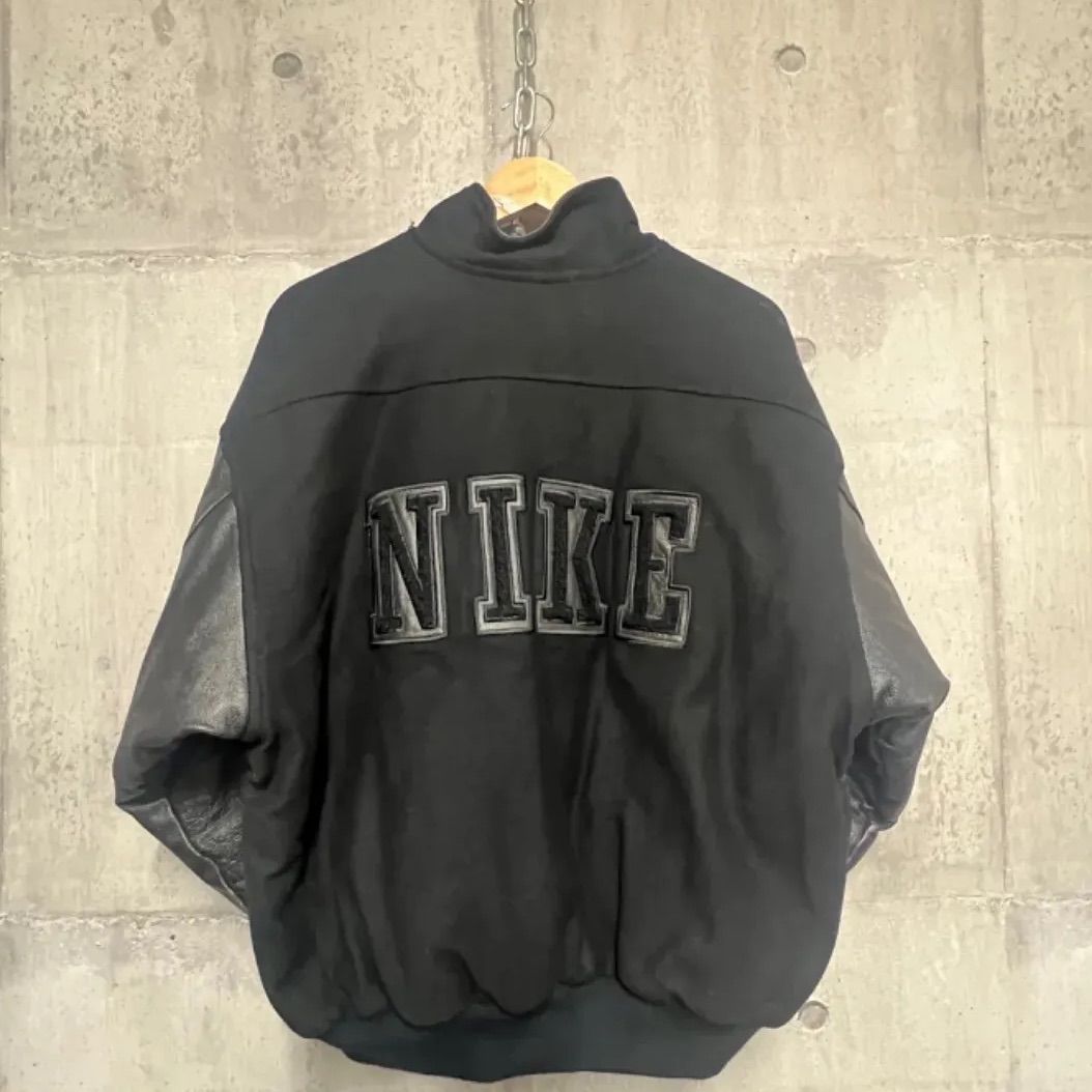 90s NIKE 袖レザー スタジャン スタジアムジャケット デカロゴ