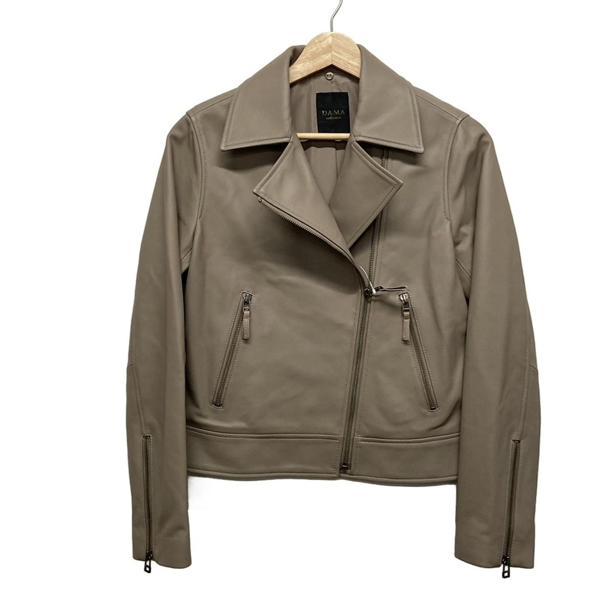 DAMAcollection ダーマ ライダースジャケット サイズ9AR S レディース - トープ 長袖 レザー 春 秋